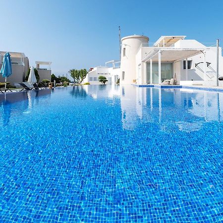 Blue Diamond Beach Villas Paphos Eksteriør bilde