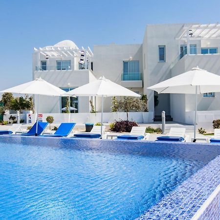 Blue Diamond Beach Villas Paphos Eksteriør bilde