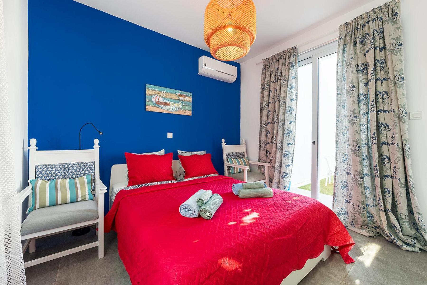 Blue Diamond Beach Villas Paphos Eksteriør bilde