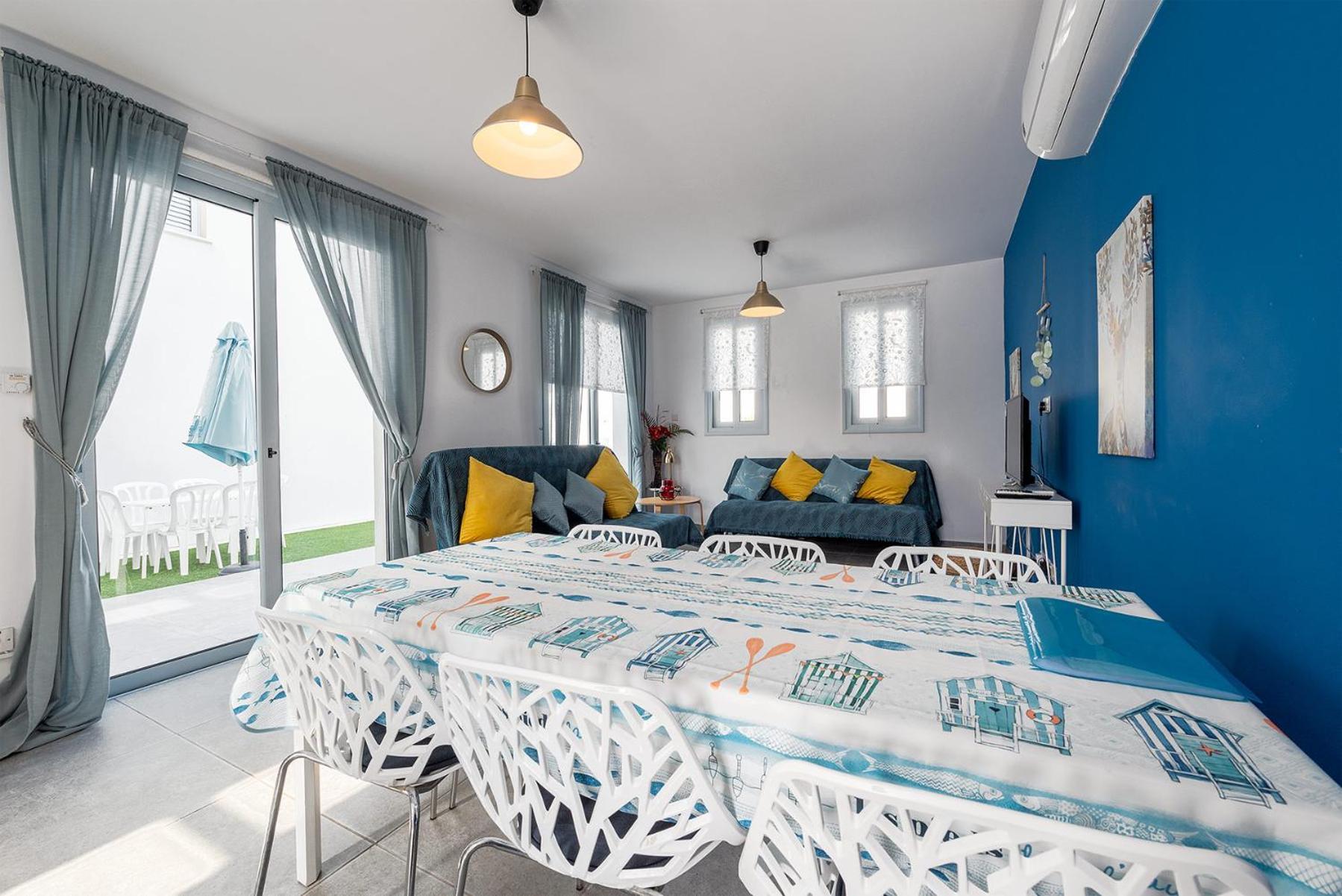 Blue Diamond Beach Villas Paphos Eksteriør bilde