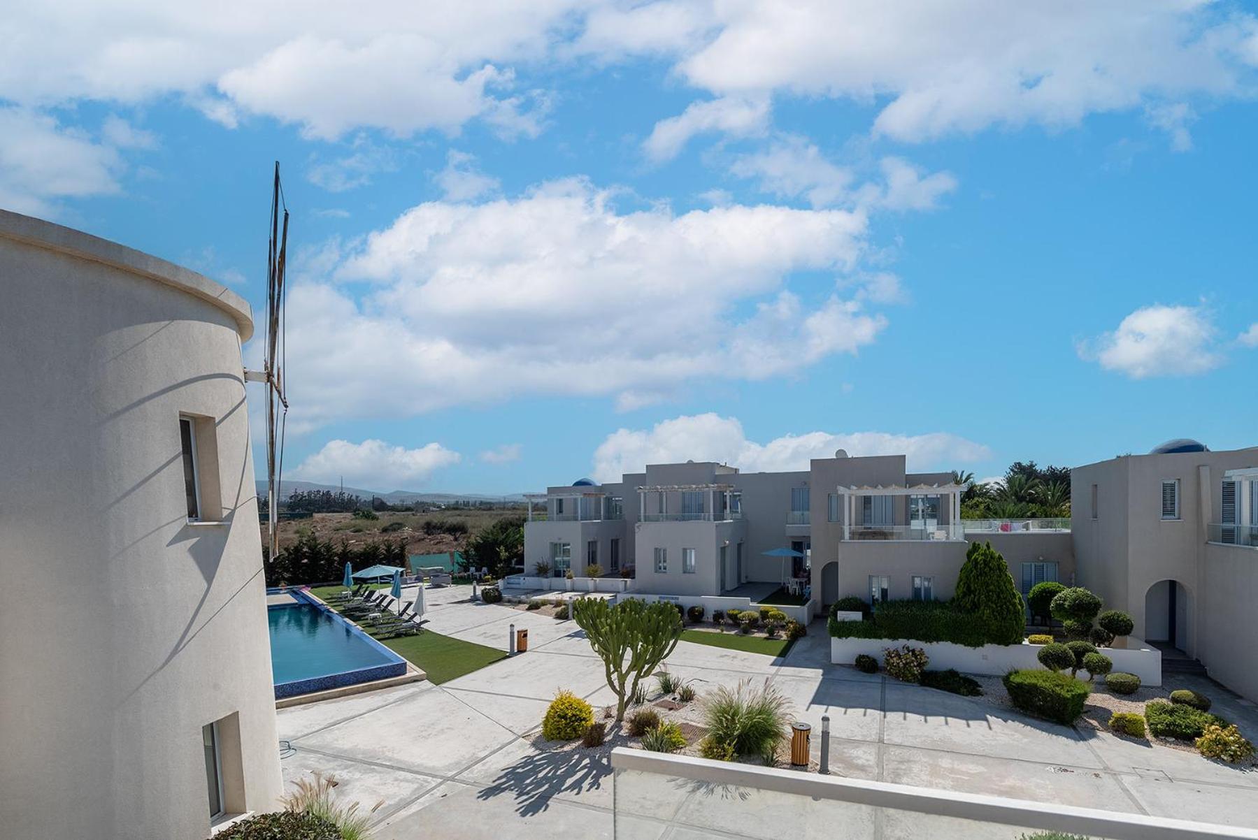 Blue Diamond Beach Villas Paphos Eksteriør bilde