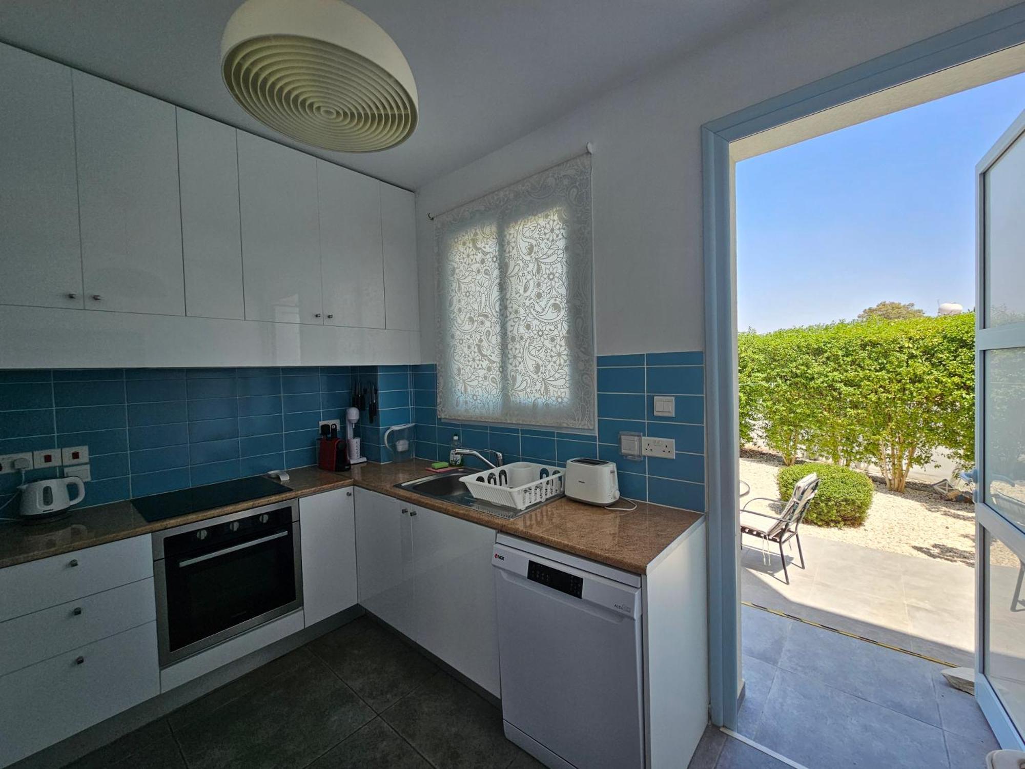 Blue Diamond Beach Villas Paphos Eksteriør bilde
