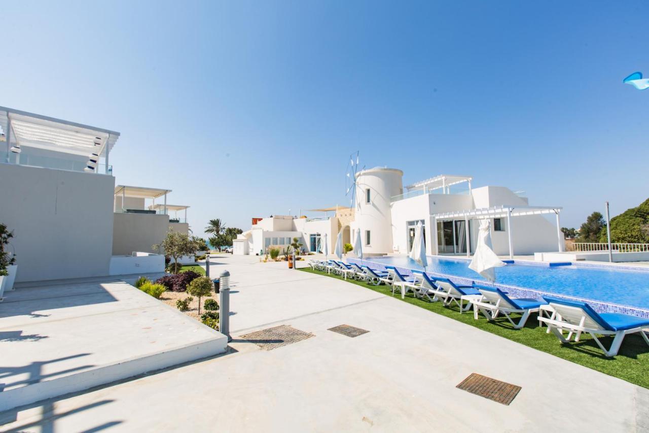 Blue Diamond Beach Villas Paphos Eksteriør bilde